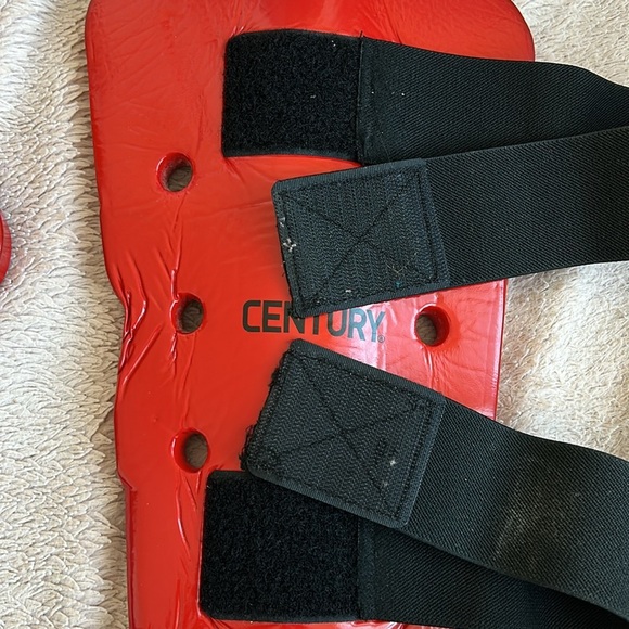 Century Martial Arts shin pads, adult small, red, excellent condition, no odour - Picture 7 of 8